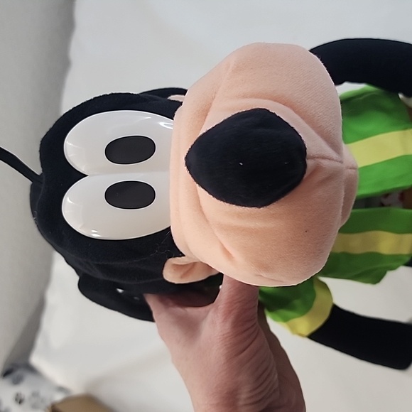 NWT Vintage 2001 Fisher Price Make Me Laugh Goofy Puppet Plush - Picture 14 of 16